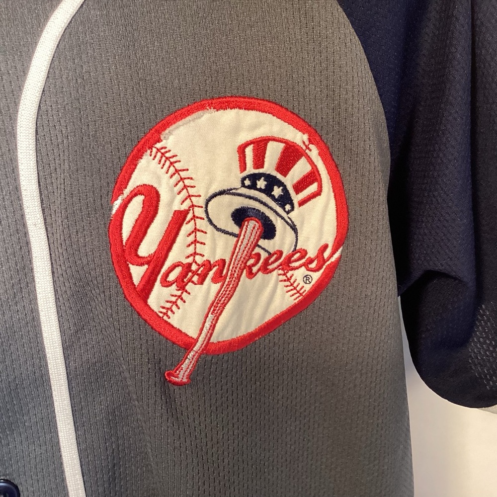 New York Yankees Gray and Blue Baseball Jersey Mens size Large by Dynasty - Picture 2 of 12